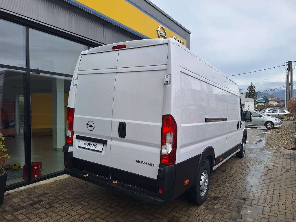 Opel Movano